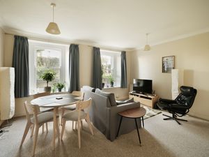 Sitting/Dining Room- click for photo gallery